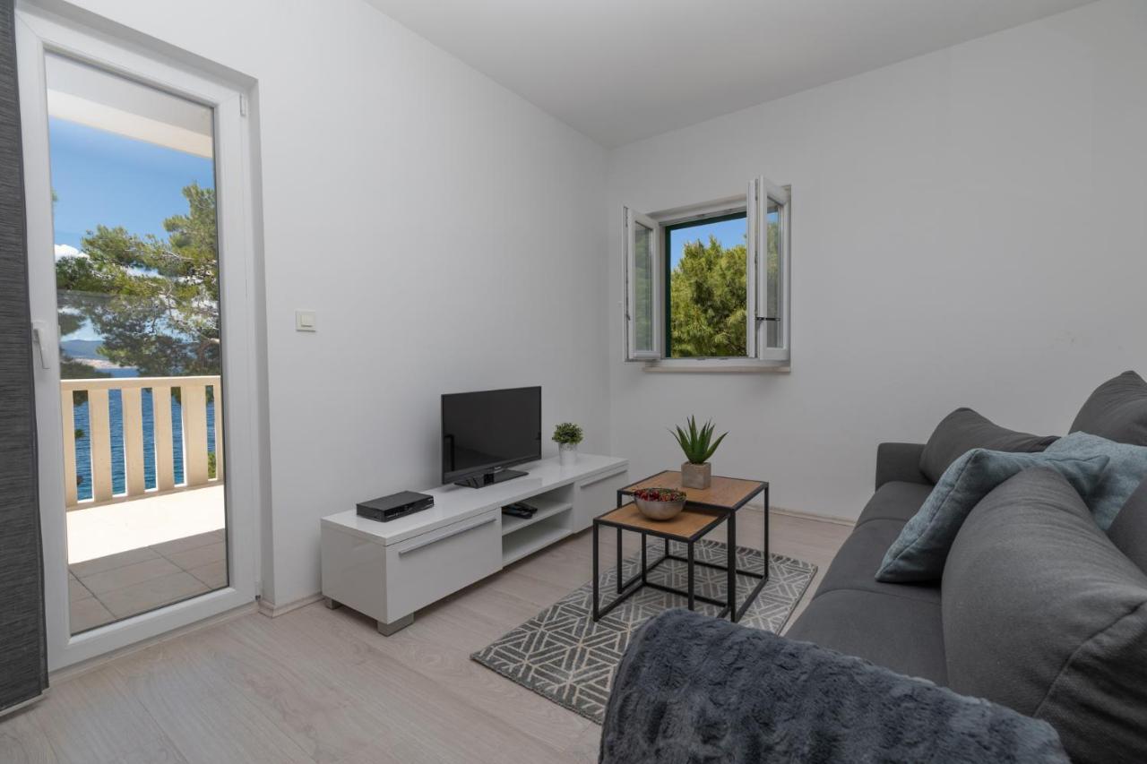 Apartments Villa Carica B&B Mimice Exterior photo