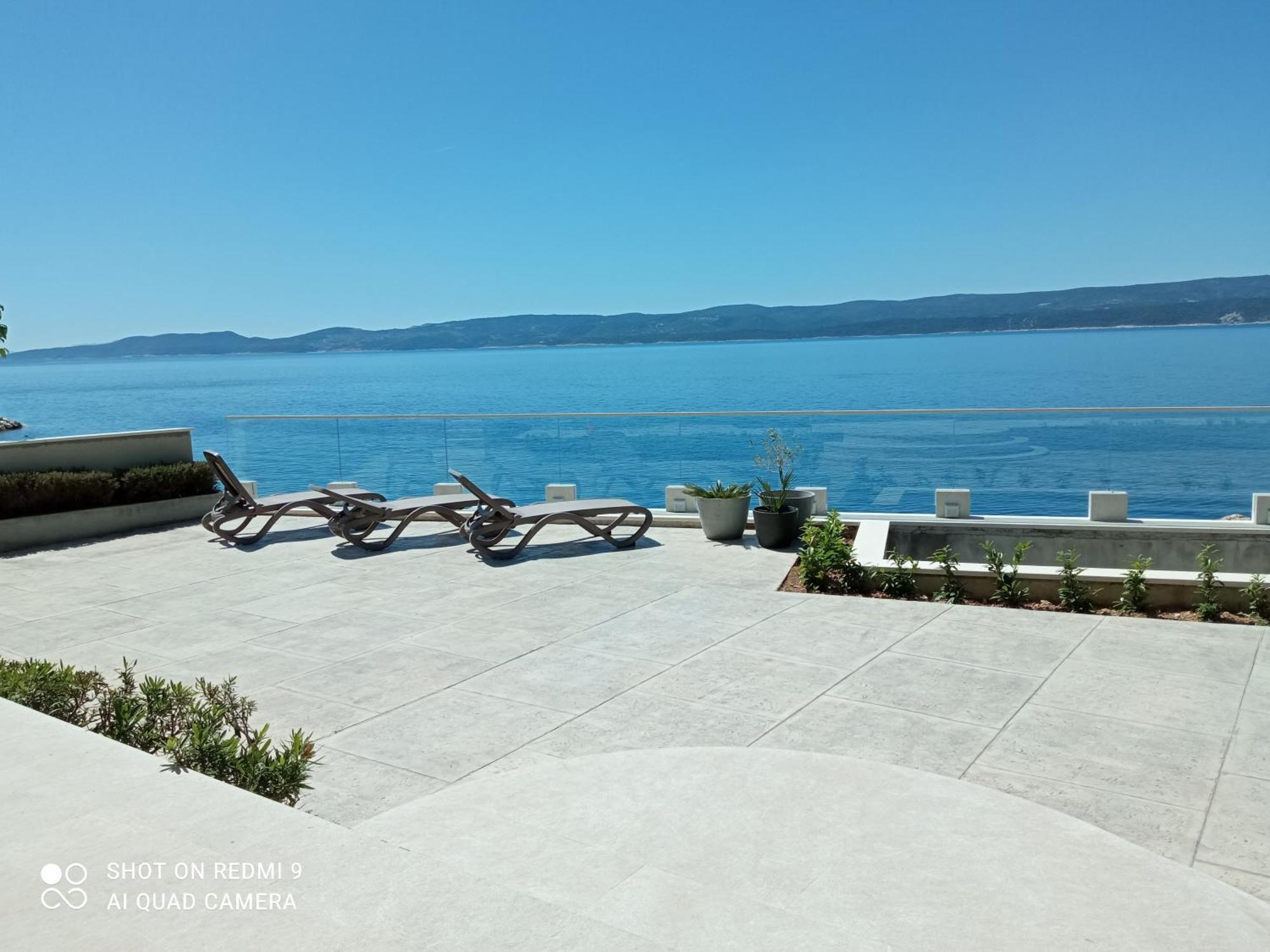Apartments Villa Carica B&B Mimice Exterior photo