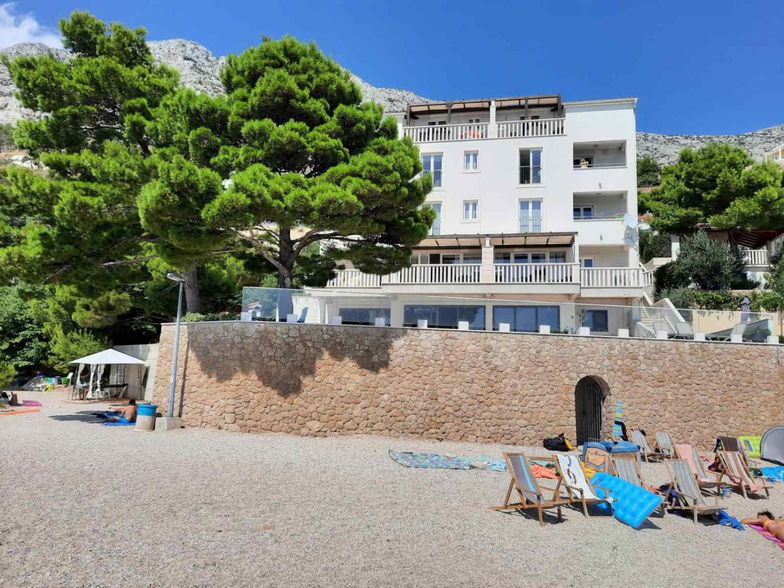 Apartments Villa Carica B&B Mimice Exterior photo