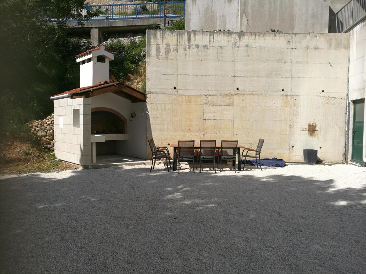 Apartments Villa Carica B&B Mimice Exterior photo